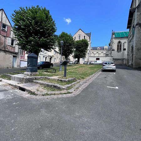 Le Rabelais, Superbe Appartement En Duplex, Proche Forteresse Et Monument Historique Chinon Luaran gambar