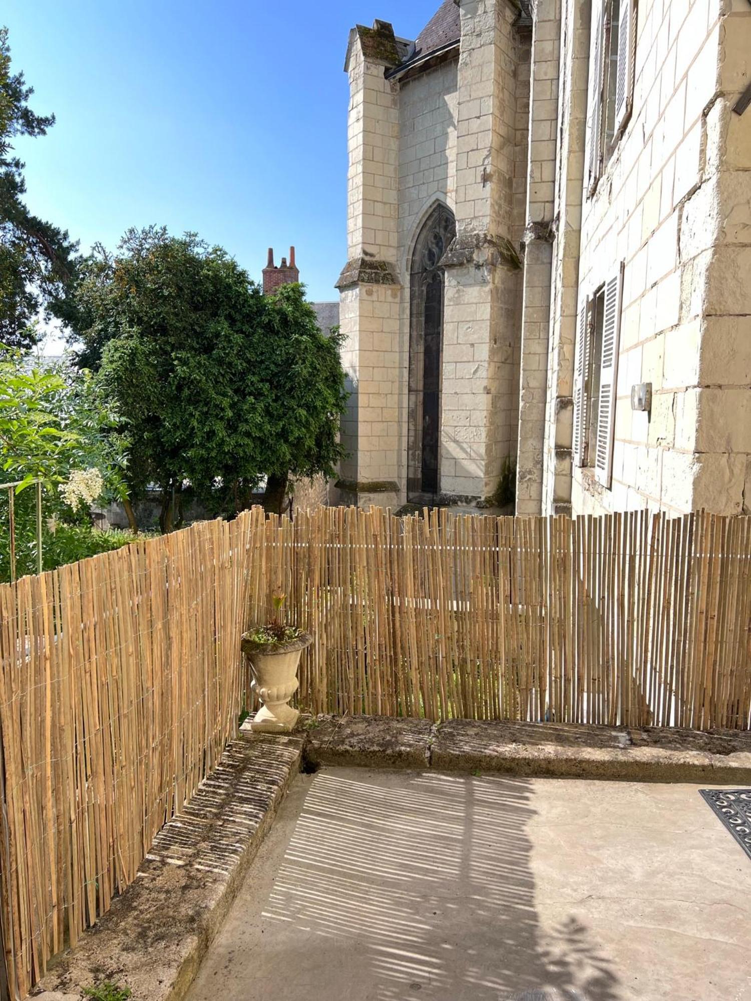 Le Rabelais, Superbe Appartement En Duplex, Proche Forteresse Et Monument Historique Chinon Luaran gambar