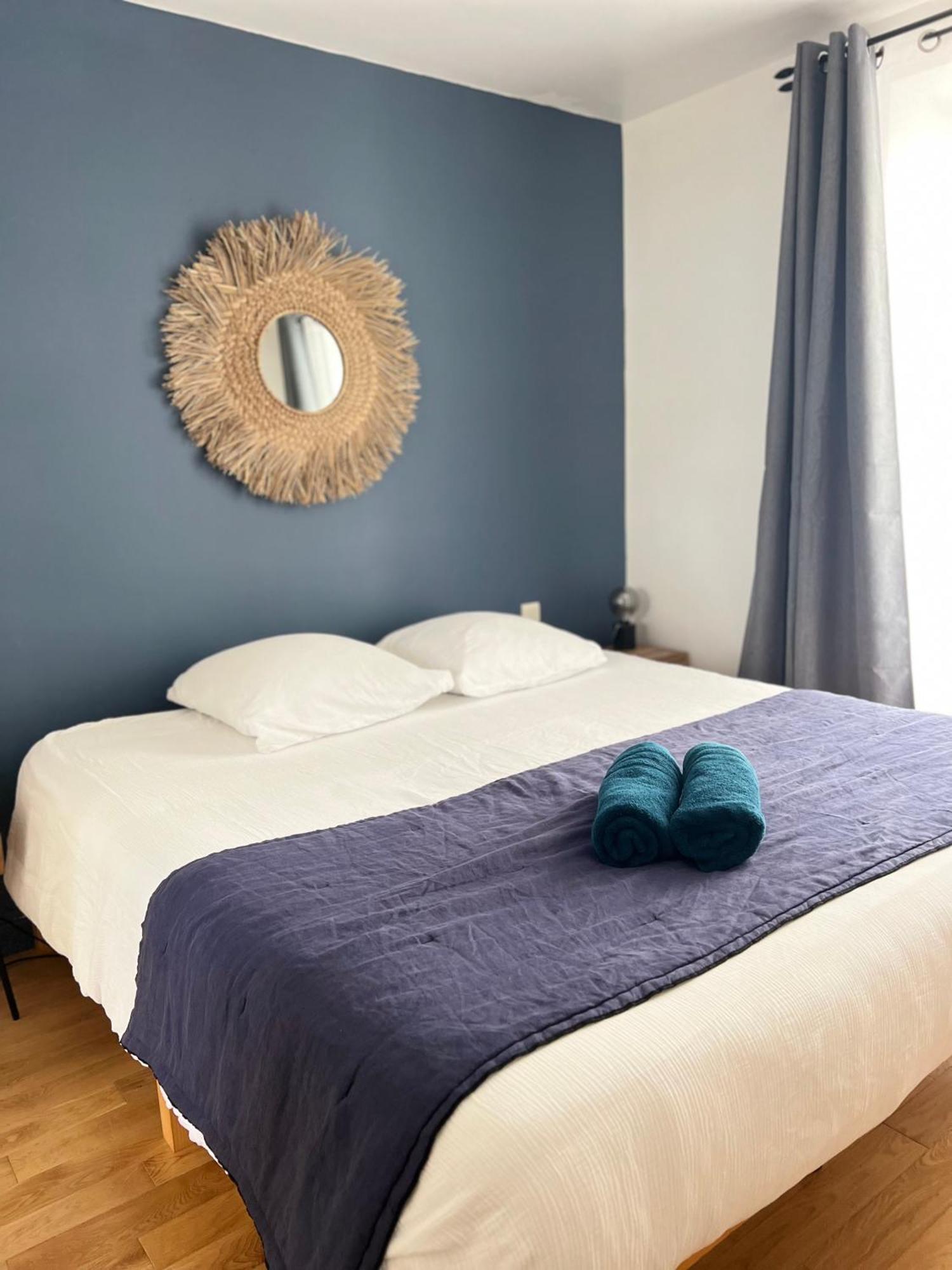 Le Rabelais, Superbe Appartement En Duplex, Proche Forteresse Et Monument Historique Chinon Luaran gambar